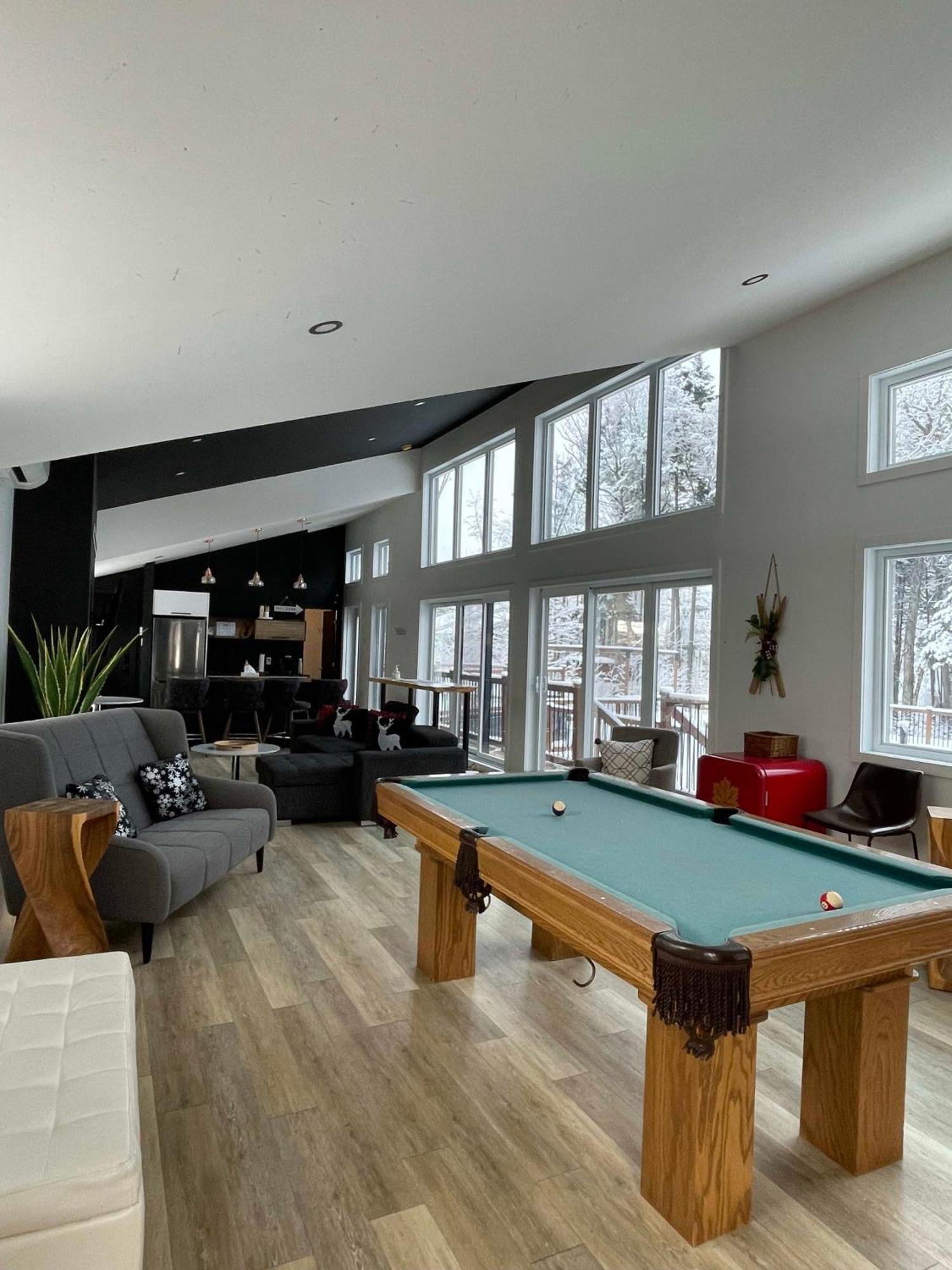 Chalet Bellevue Luxe Avec Spa Et Local A Velo Pont-Rouge المظهر الخارجي الصورة